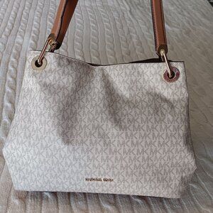 Michael Kors White Logo shoulder bag